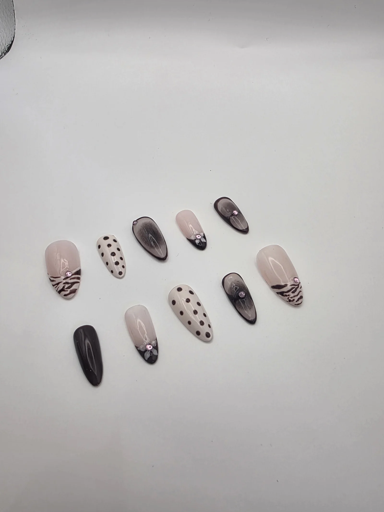 Neutral handmade press-on nail set