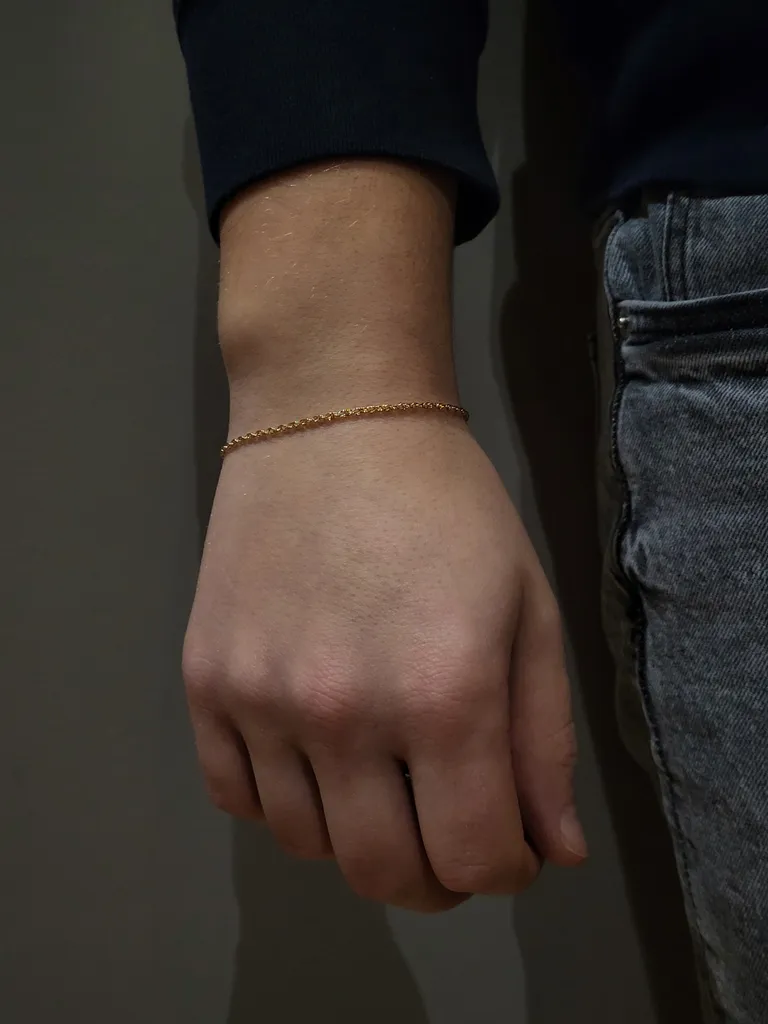 Fine gold twist chain permanent jewellery