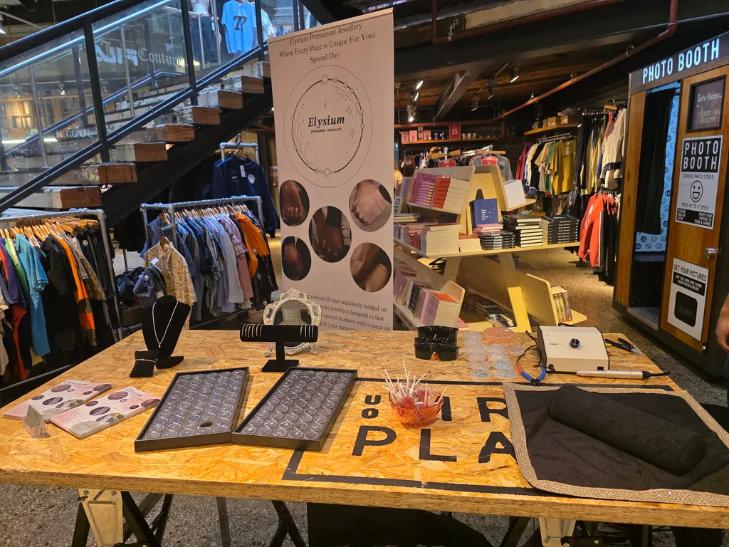 Elysium permanent jewellery pop-up inside Urban Outfitters